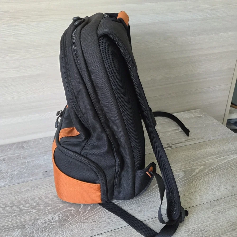 Lowepro CompuDayPack LP36297 DSLR Camera & Laptop Travel Bag Backpack Hiking